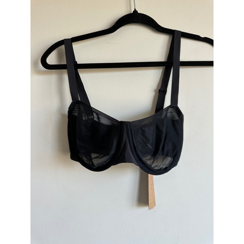 SKIMS No Show Molded Unlined Balconette Bra Onyx Black 32DDD BR-UWR-2054 NWT